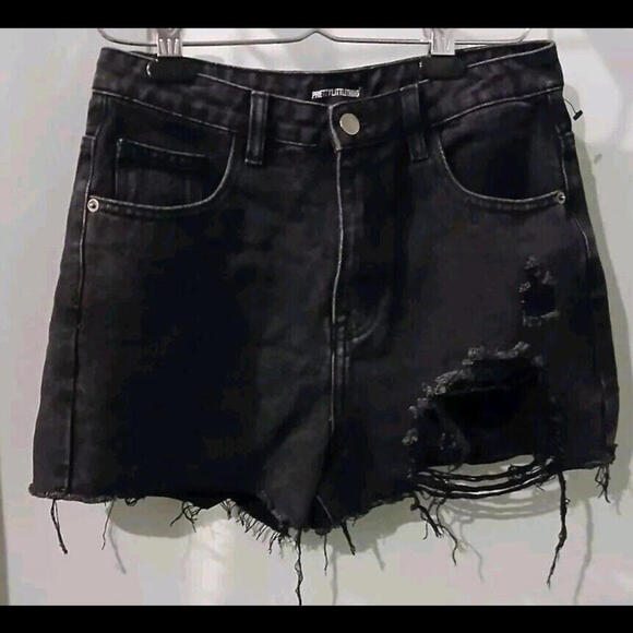 PrettyLittleThing Black Wash Distressed Denim Shorts Frayed Hem Casual - Picture 2 of 8